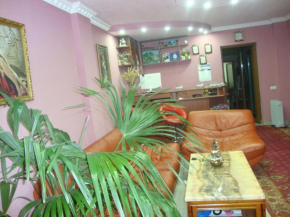  Hotel MIRA   Горис